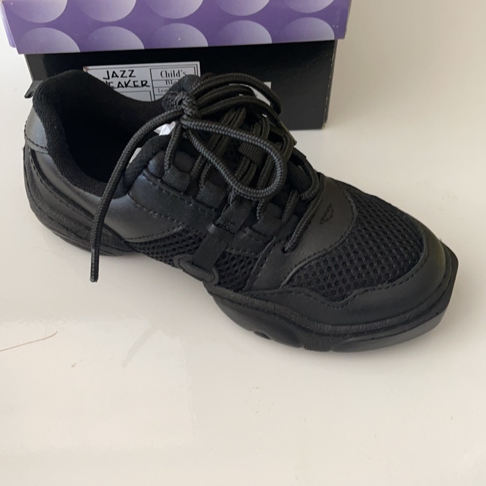 New kid’s Dance Class black jazz sneaker - Picture 2 of 5